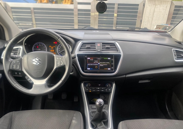 Suzuki SX4 S-Cross cena 30800 przebieg: 69000, rok produkcji 2018 z Zawichost małe 562